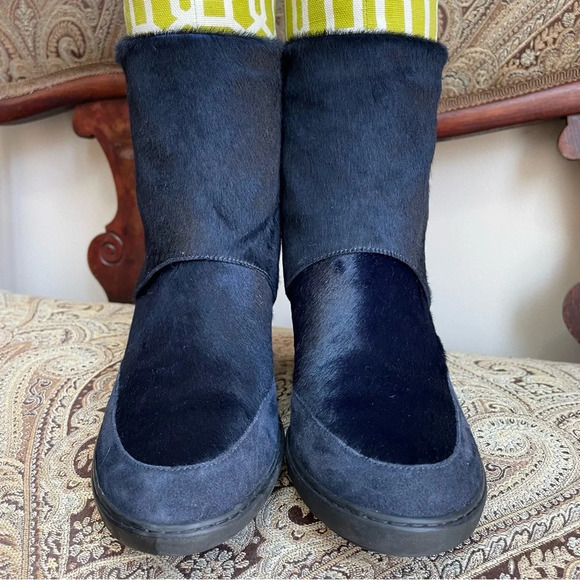 Vince Black Wedge Boots - Picture 2 of 9